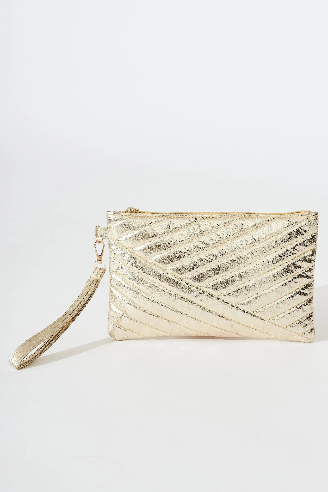 August   Delilah Mauriel Clutch In Gold