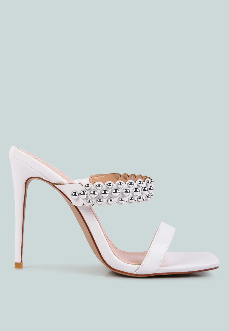 bandy high heel metal ball