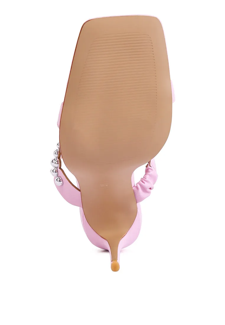 bandy high heel metal ball