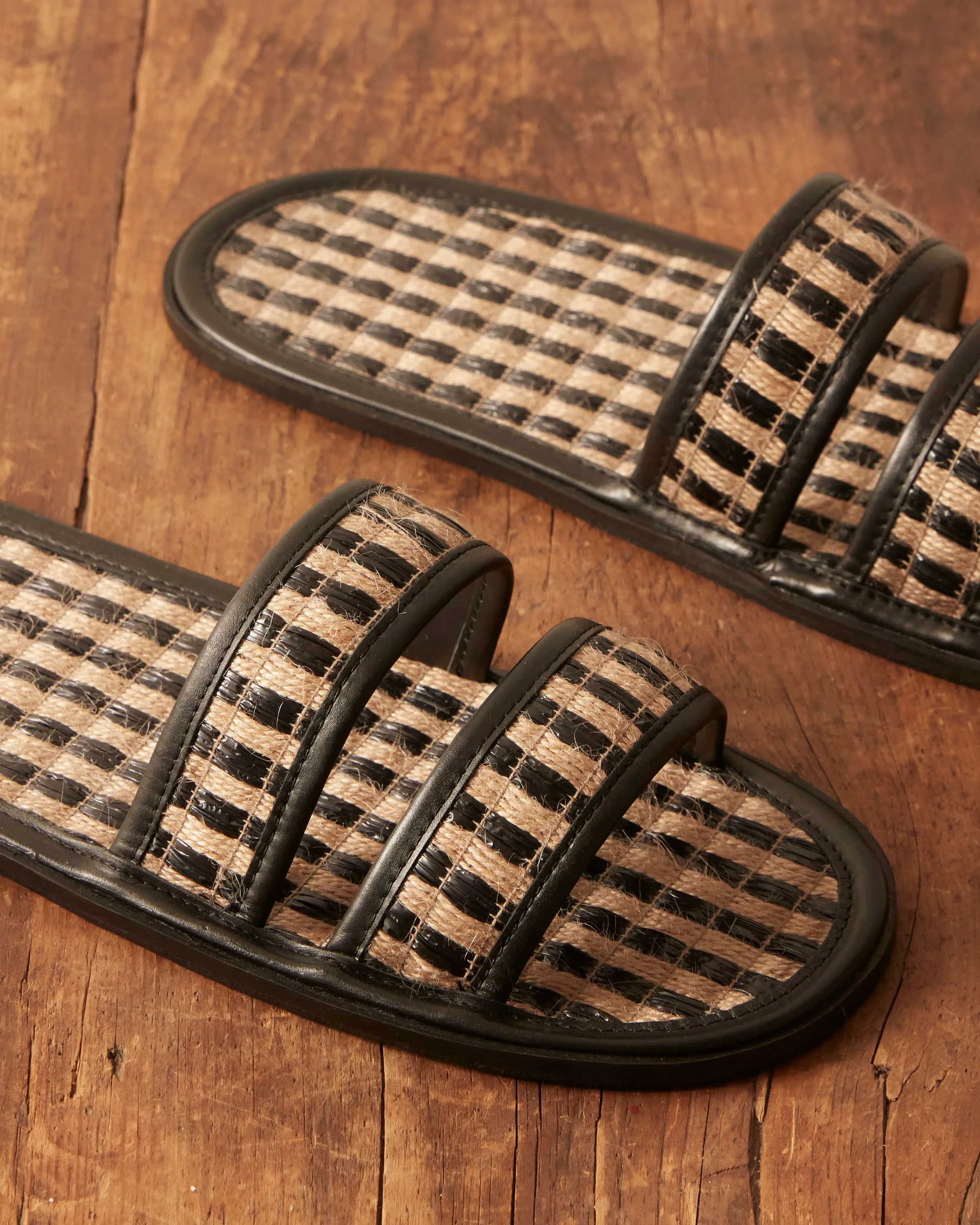 Duotone Summer Slides - Black/Tan
