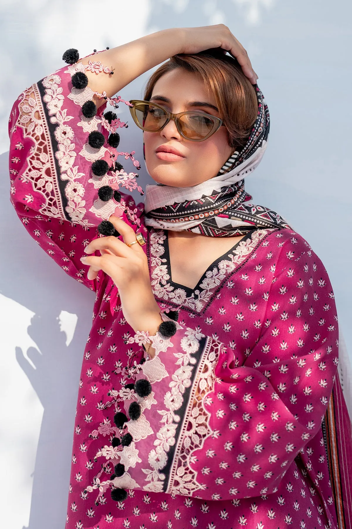 EMBROIDERED VISCOSE SILK UF-4059