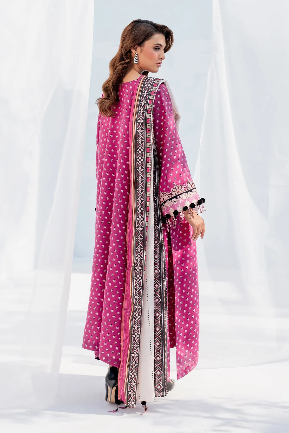 EMBROIDERED VISCOSE SILK UF-4059