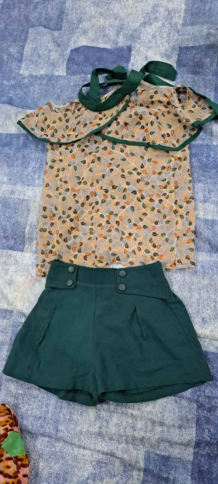 HOPSCOTCH Joggers Set   Skirt Top For Baby Girl (3-4 Yr) With Eye Mask