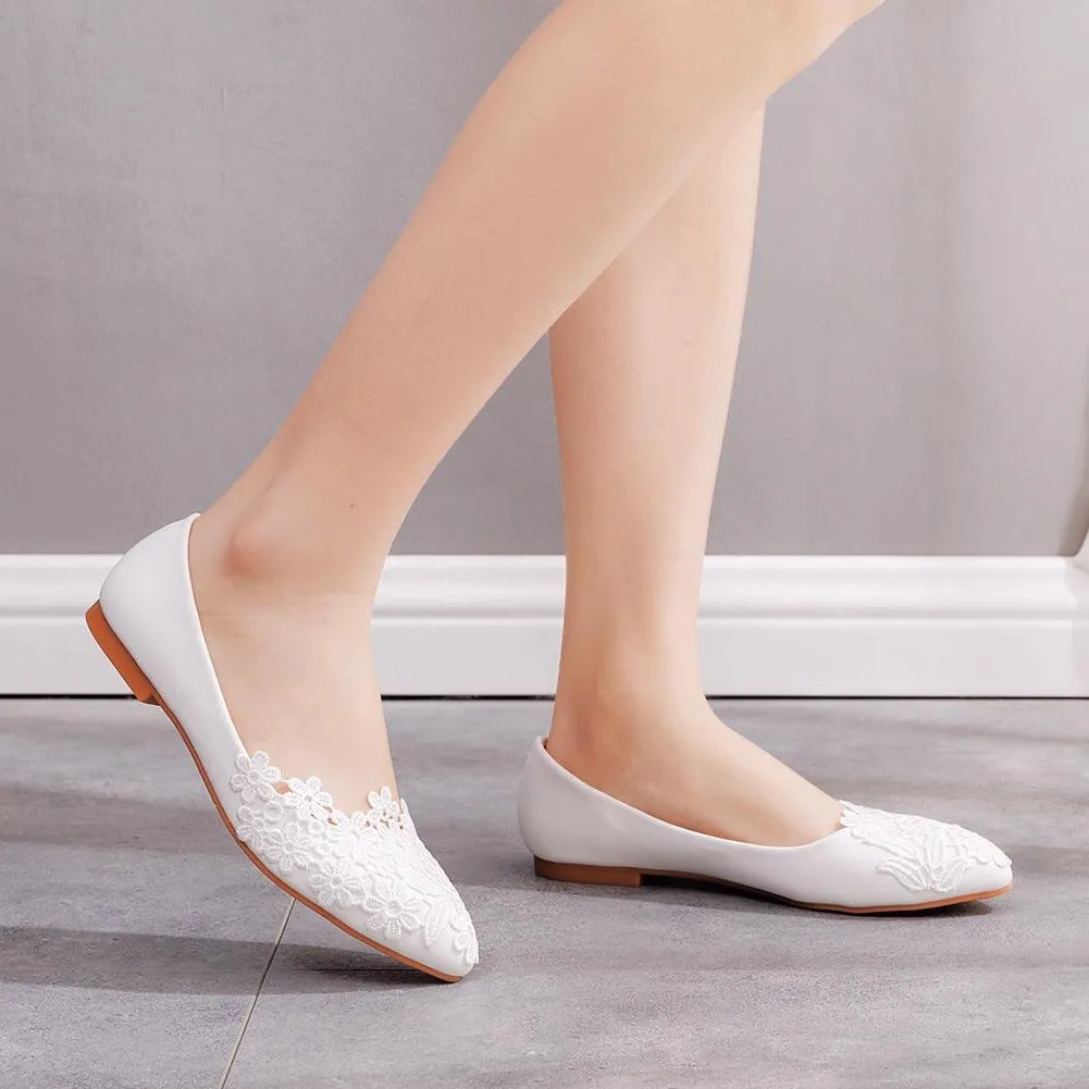 Lace Pointed Toe Flats