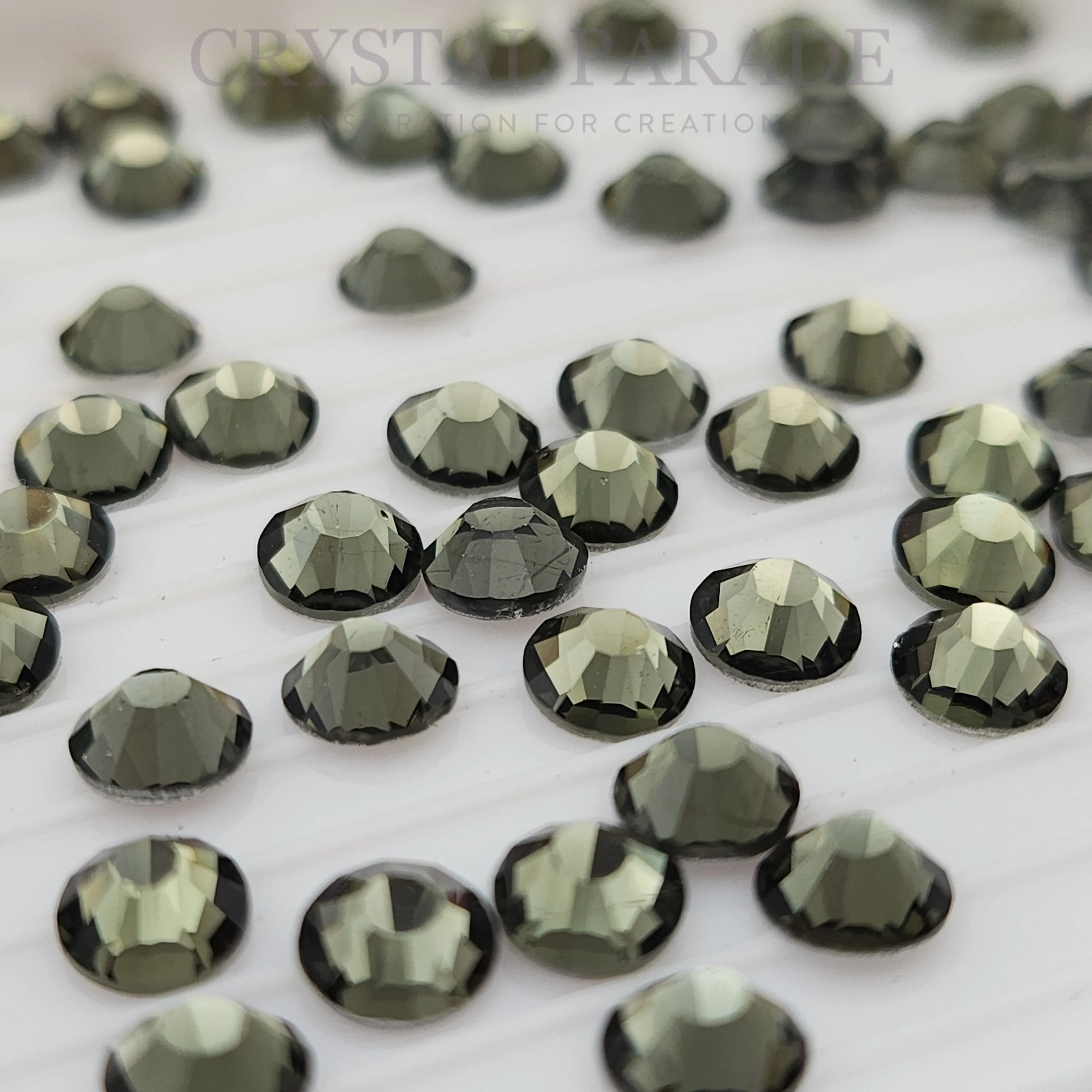 Luna Non Hotfix Rhinestones - Black Diamond