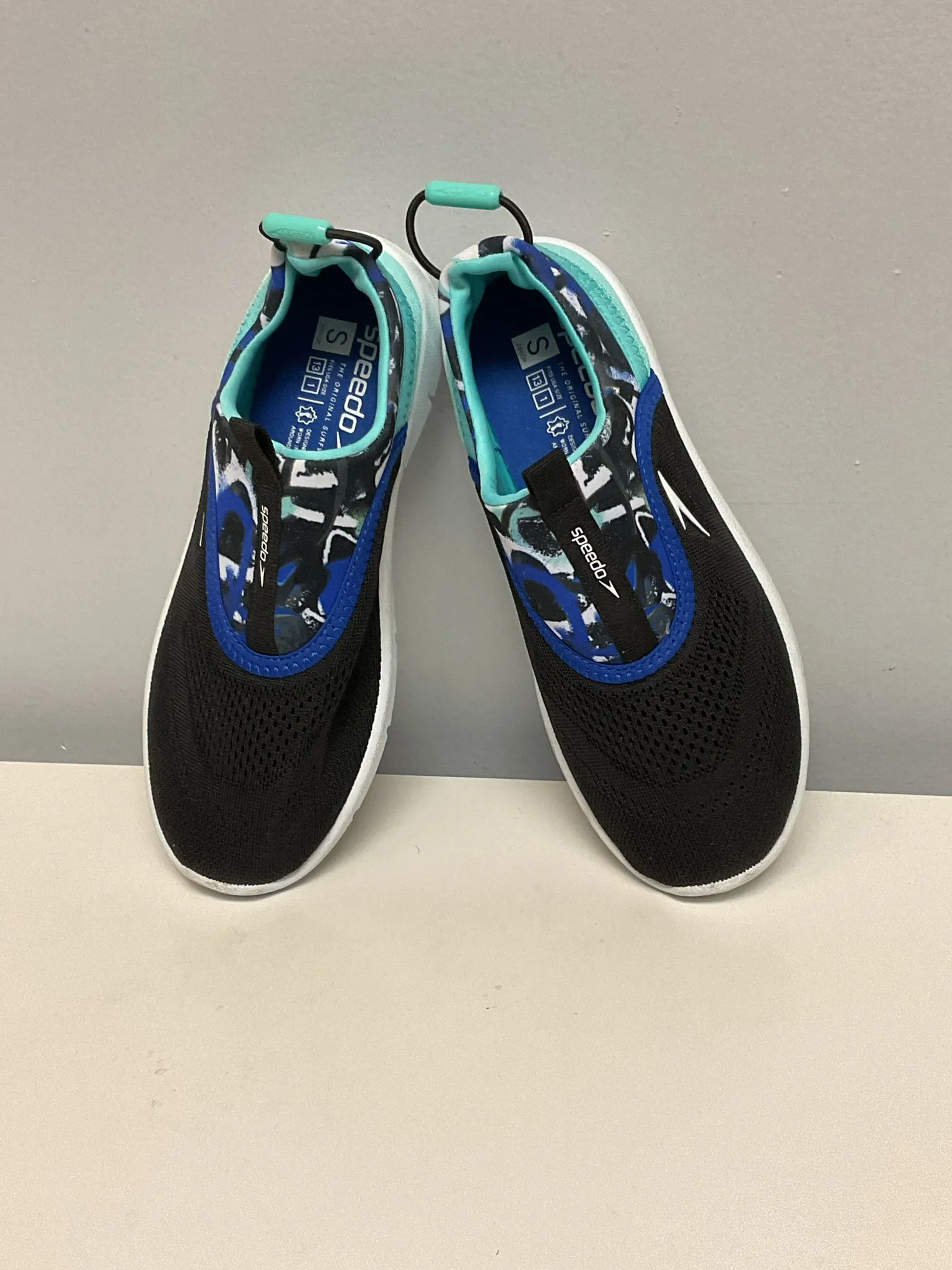 Speedo Child Shoe Size 11 Black & Blue Shoes