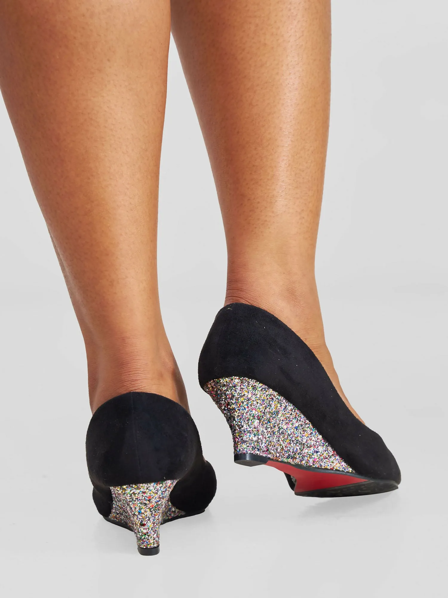 Sued Closed Wedge Heel - Black
