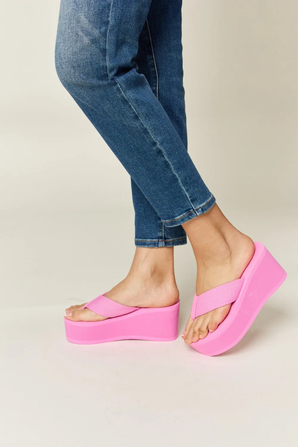 WILD DIVA Platform Wedge Pink Open Toe Chunky Thick Flip Flop Thong Sandals