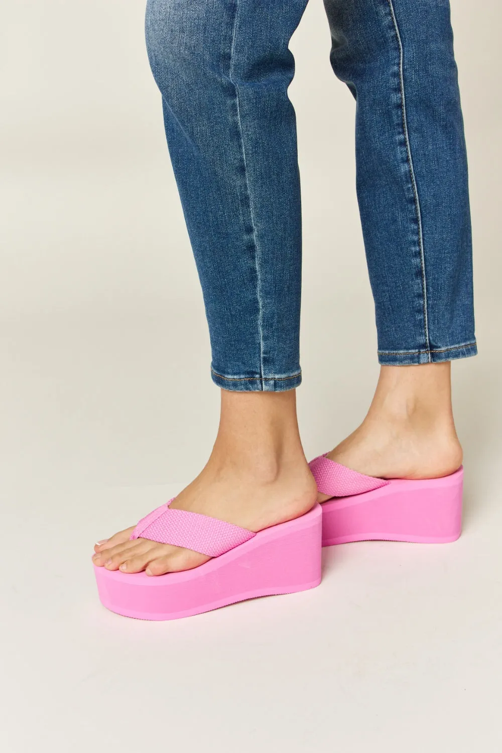 WILD DIVA Platform Wedge Pink Open Toe Chunky Thick Flip Flop Thong Sandals