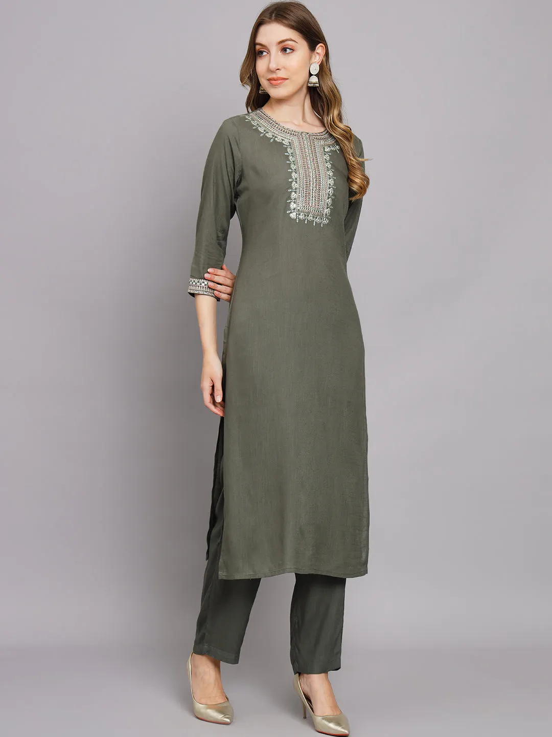 Women's Dark Green Rayon Straight Ethnic Sets