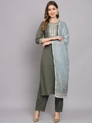 Women's Dark Green Rayon Straight Ethnic Sets