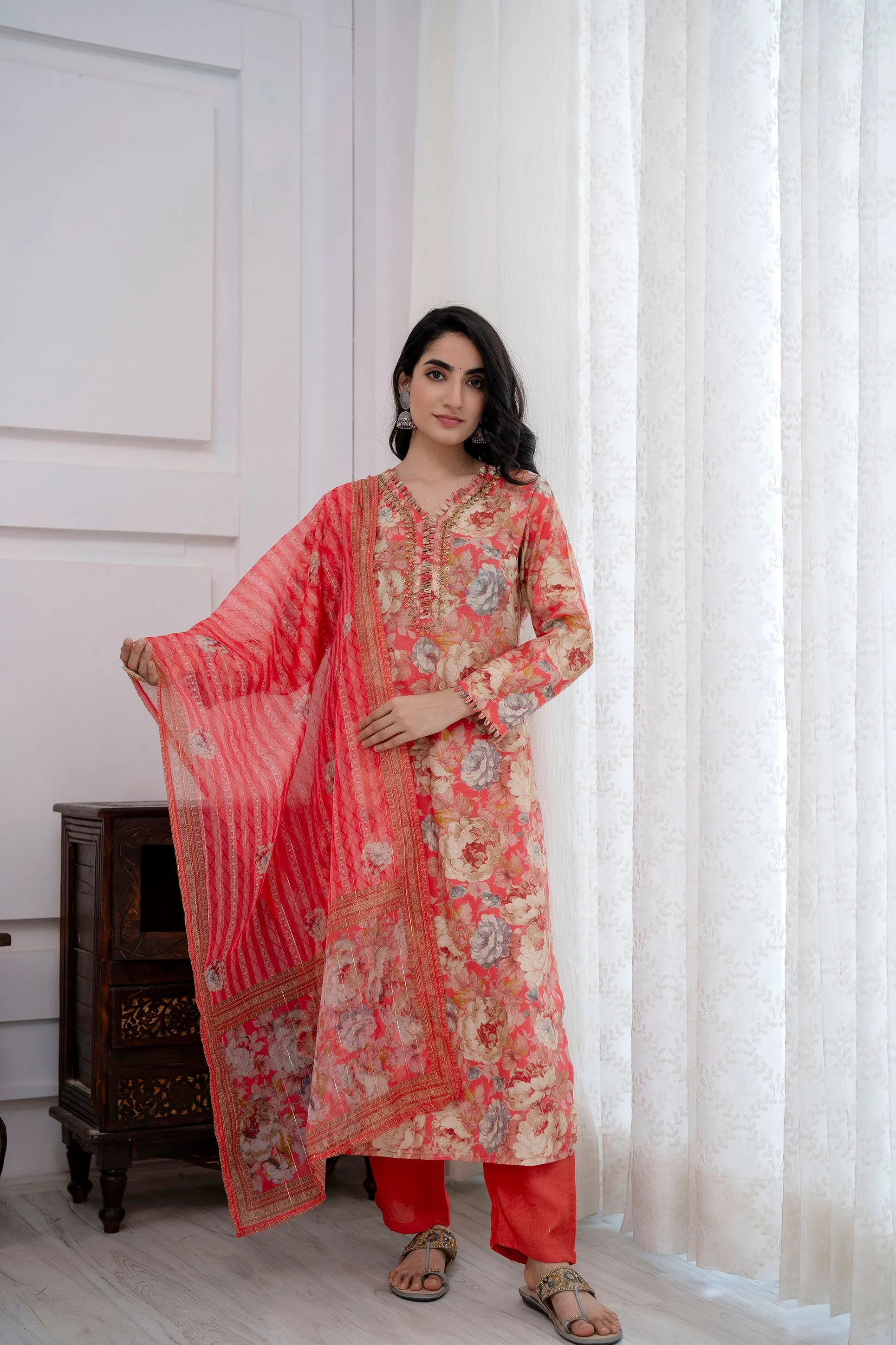 Women's Pink Straight Kurta Pant and Dupatta Set