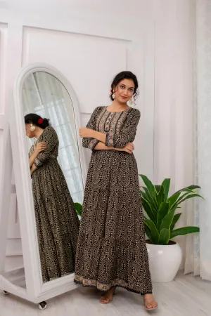 Women's Rayon Black Tiered/Anarkali Gown