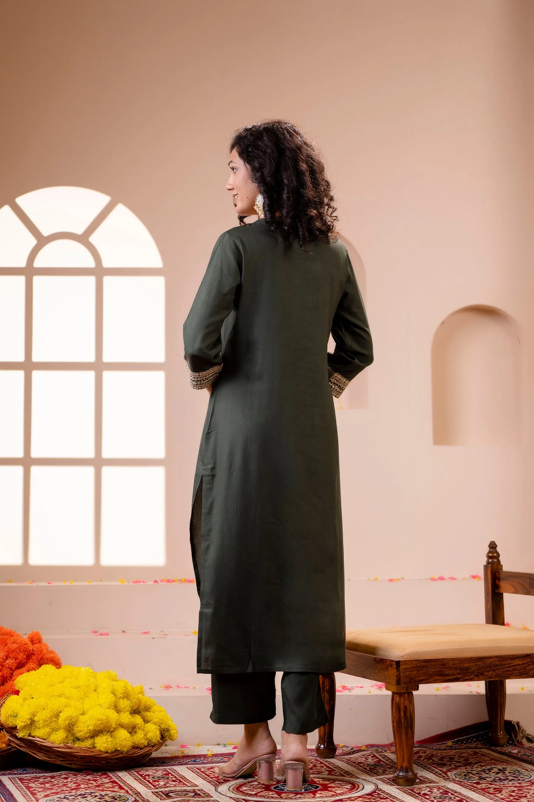 Women's Rayon Rama Green Straight Kurta Palazzo and Dupatta Set